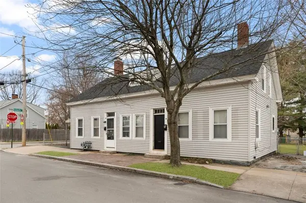 49 Oak ST, Cranston, RI 02910