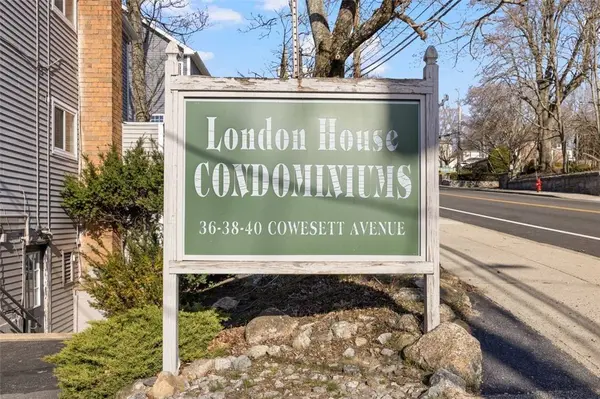 36 Cowesett AVE #4, West Warwick, RI 02893