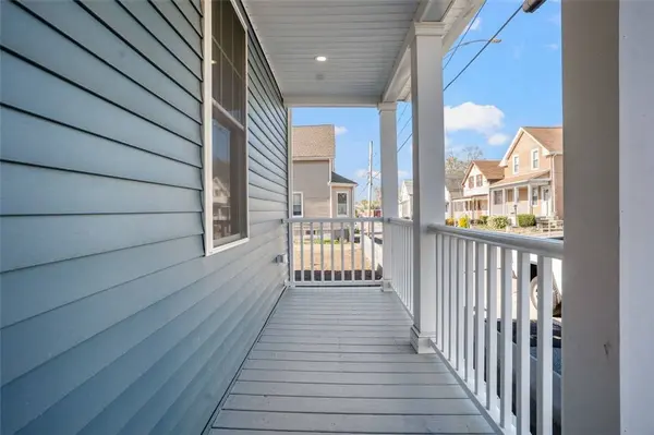 263 Warren AVE, East Providence, RI 02914