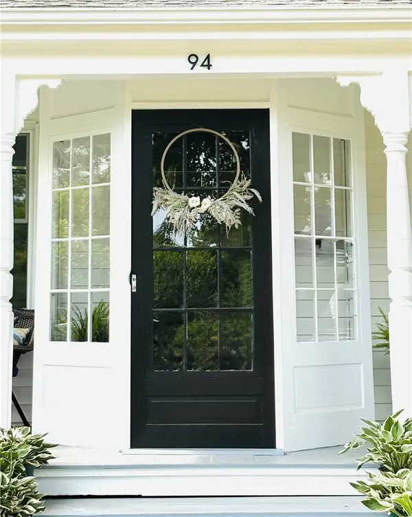 94 Lake ST, South Kingstown, RI 02879