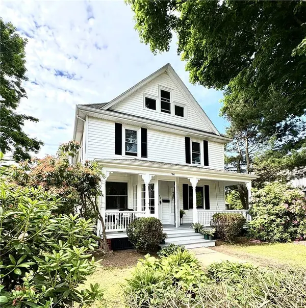 94 Lake ST, South Kingstown, RI 02879