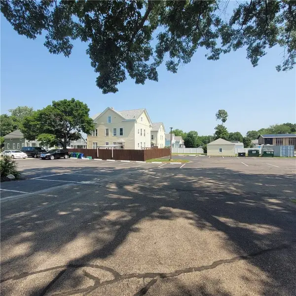 78 Blackburn ST, Warwick, RI 02886
