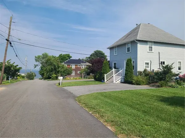 98 Alden AVE, Warwick, RI 02889