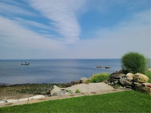 98 Alden AVE, Warwick, RI 02889