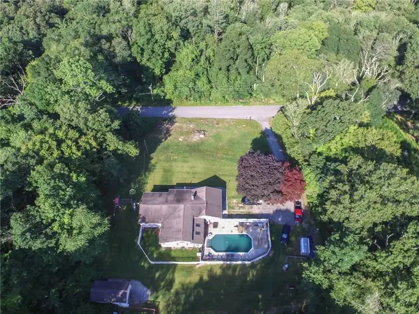 92 New RD, Plainfield, CT 06354