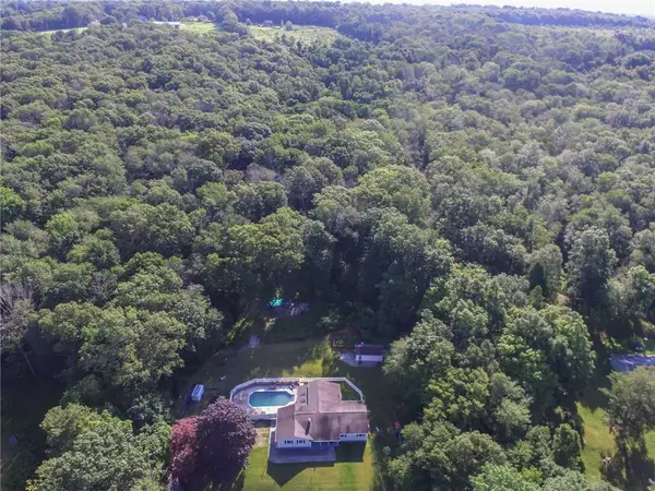 92 New RD, Plainfield, CT 06354