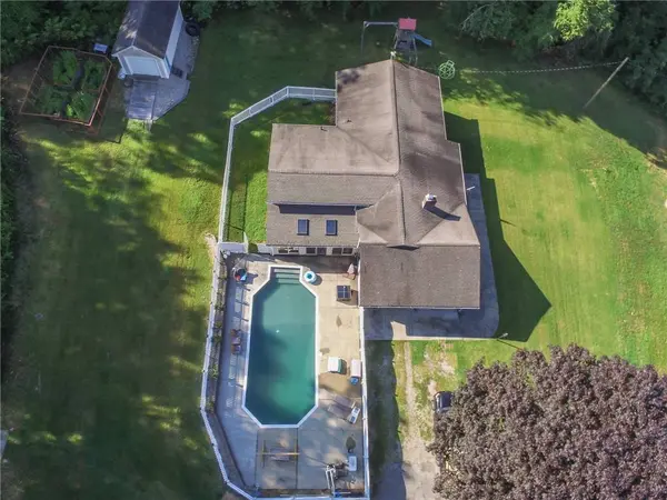 92 New RD, Plainfield, CT 06354