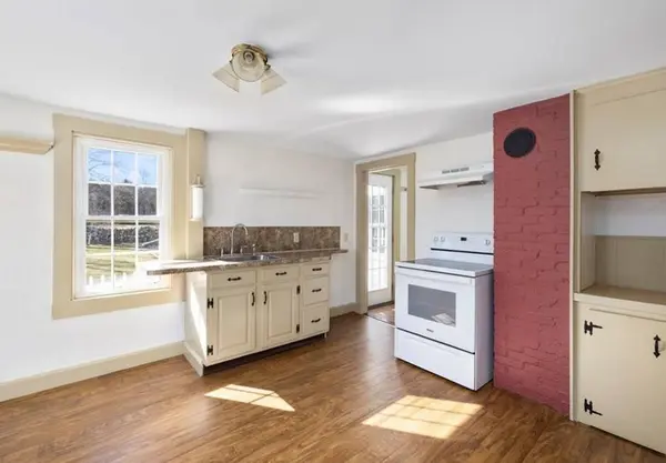 1896 Middle RD, East Greenwich, RI 02818