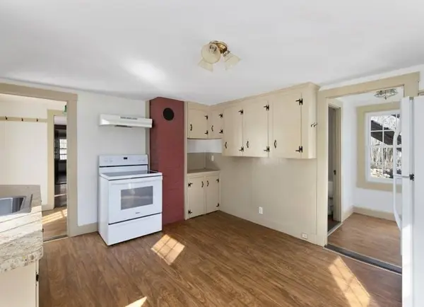 1896 Middle RD, East Greenwich, RI 02818