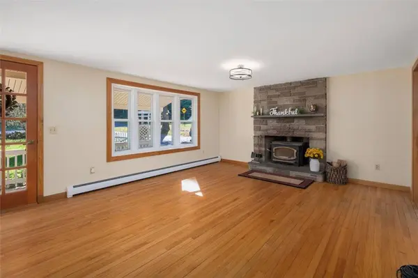 233 Victory HWY, West Greenwich, RI 02817