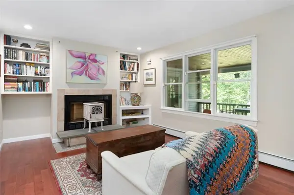 120 Old Mountain RD, Richmond, RI 02892