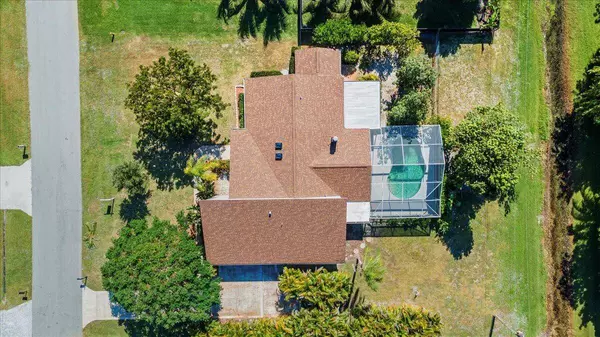 2850 SE Calvin ST, Port Saint Lucie, FL 34952