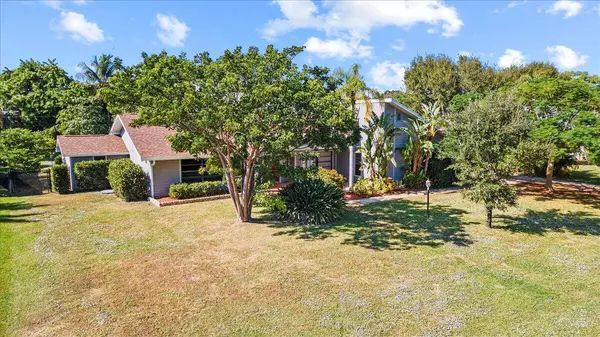 2850 SE Calvin ST, Port Saint Lucie, FL 34952