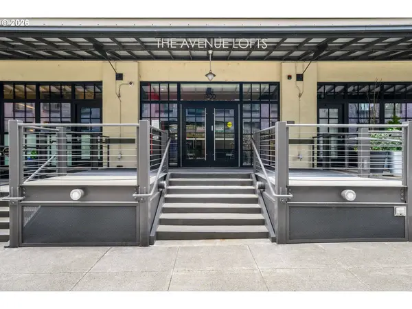 1400 NW IRVING ST, Portland, OR 97209