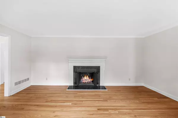 400 Rockmont Road, Greenville, SC 29615