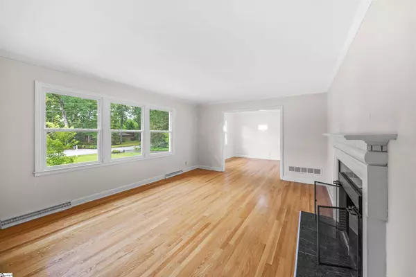 400 Rockmont Road, Greenville, SC 29615