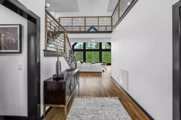 108 Laurel LN, Sunset, SC 29685