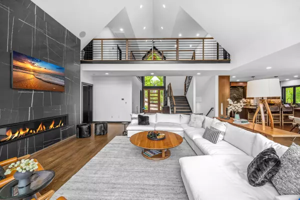 108 Laurel LN, Sunset, SC 29685