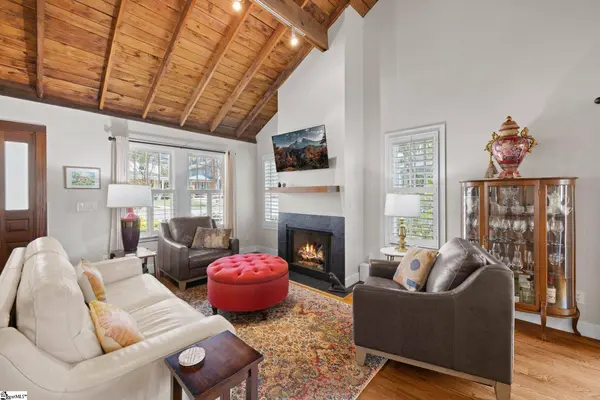 323 Hampton Avenue, Greenville, SC 29601