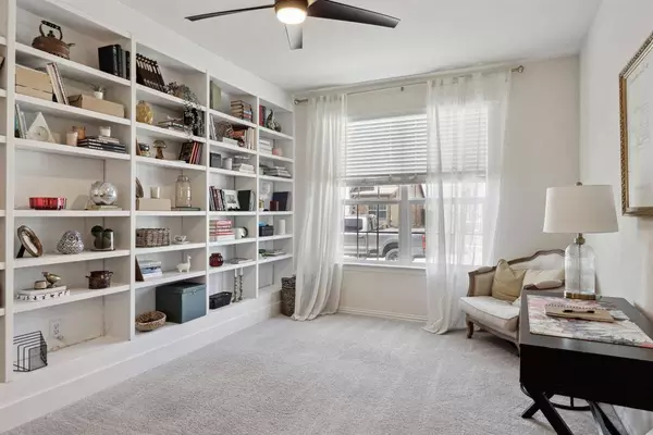 342 Meredith Drive, Fate, TX 75087