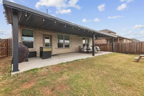 342 Meredith Drive, Fate, TX 75087