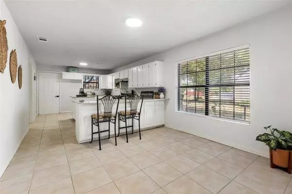 3107 Hale Avenue, Fort Worth, TX 76106