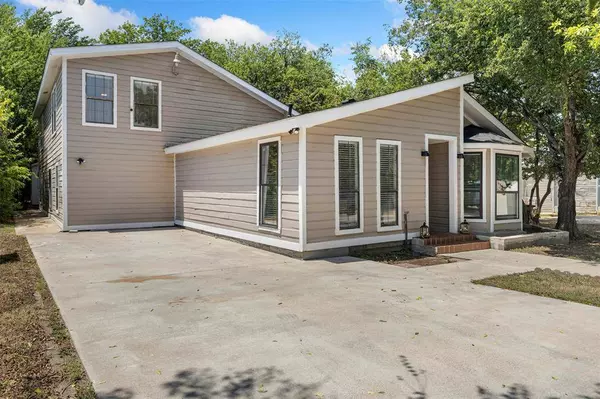 3107 Hale Avenue, Fort Worth, TX 76106