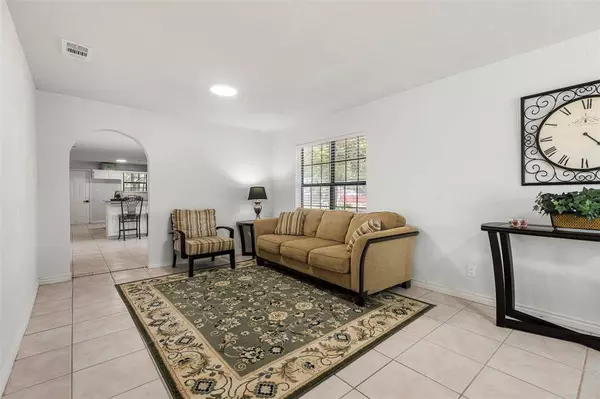 3107 Hale Avenue, Fort Worth, TX 76106