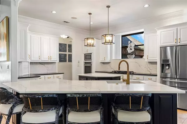 2101 Surrey Lane, Mckinney, TX 75072