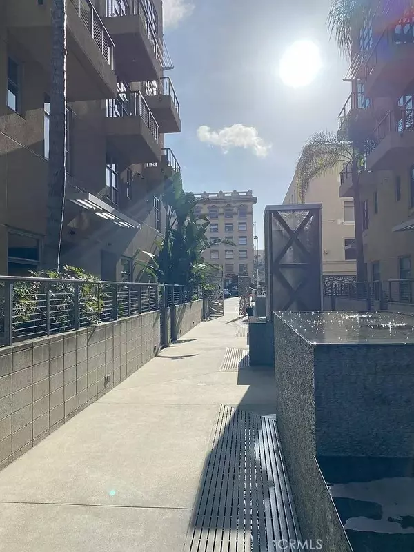 133 The Promenade N #13, Long Beach, CA 90802