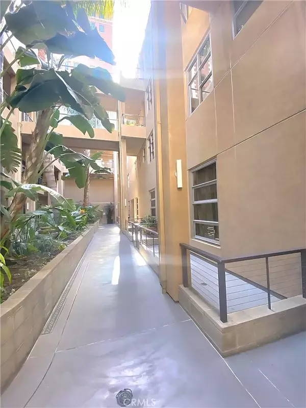 133 The Promenade N #13, Long Beach, CA 90802