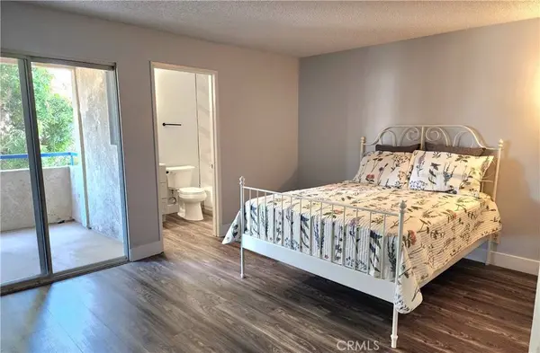 1629 Cherry #202, Long Beach, CA 90813