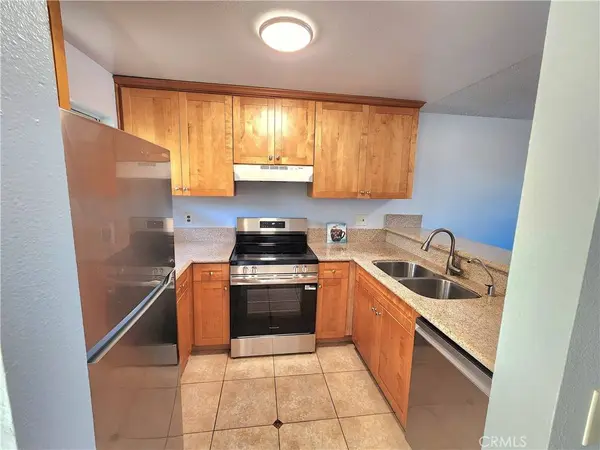 1629 Cherry #202, Long Beach, CA 90813