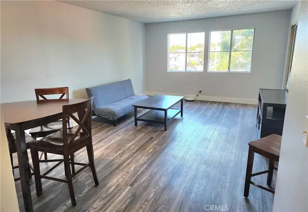 1629 Cherry #202, Long Beach, CA 90813