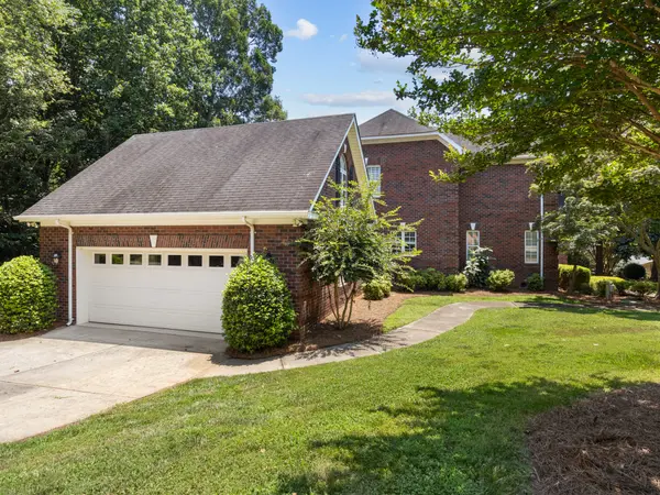 150 Pinnacle Shores DR, Mooresville, NC 28117