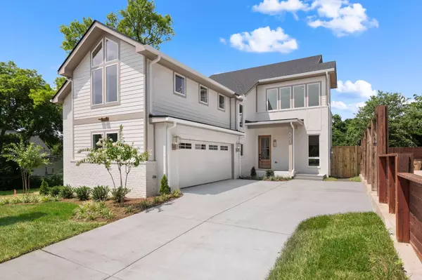 521 31st Ave #N, Nashville, TN 37209