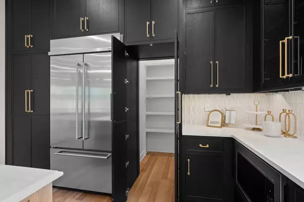 521 31st Ave #N, Nashville, TN 37209