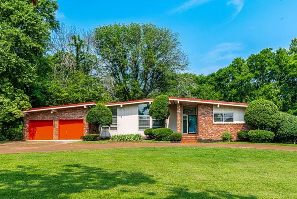 1206 Saunders Ave, Madison, TN 37115