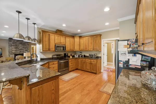 176 Corder Ln, Shelbyville, TN 37160