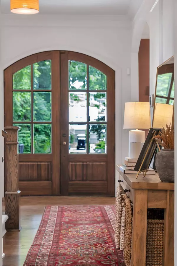 141 Lincoln Ct, Nashville, TN 37205