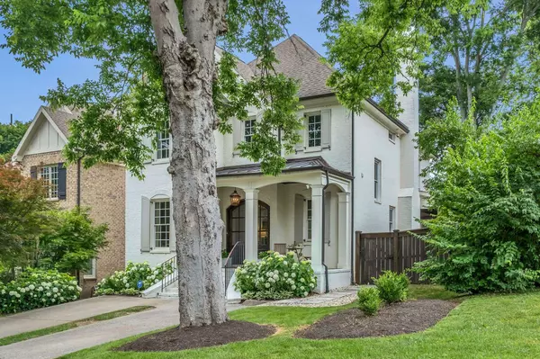 141 Lincoln Ct, Nashville, TN 37205