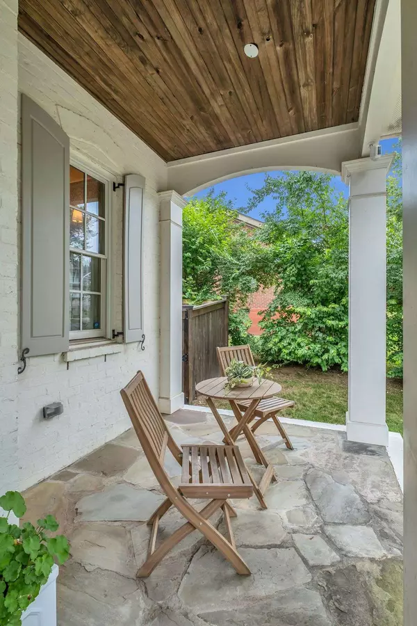 141 Lincoln Ct, Nashville, TN 37205