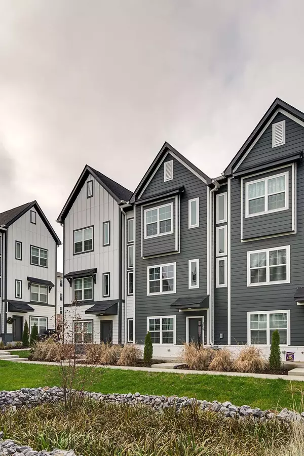 700 N DuPont Ave #228, Madison, TN 37115