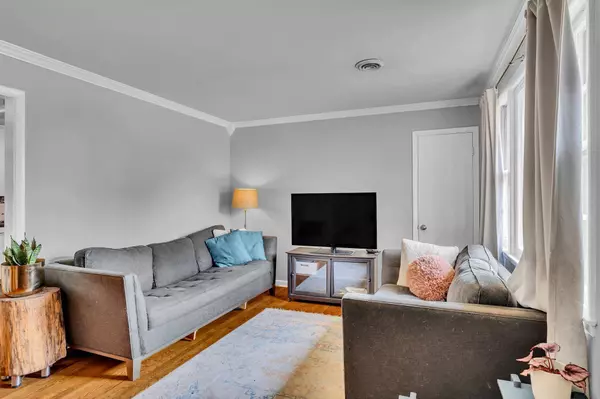 1240 Bell Grimes Ln, Nashville, TN 37207