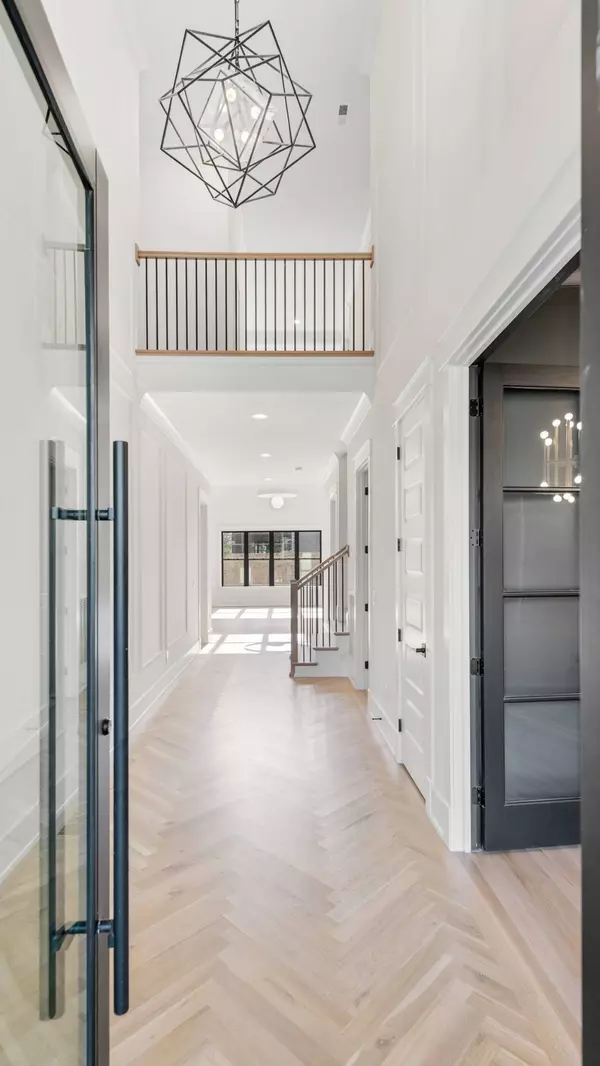 5621 Valley View Rd, Brentwood, TN 37027