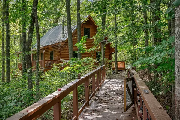 1062 Wilder Hwy, Alpine, TN 38543