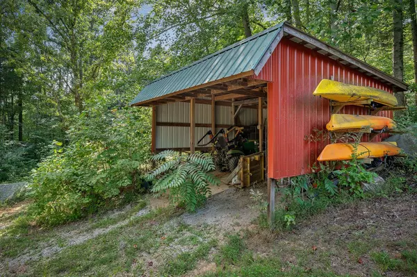 1062 Wilder Hwy, Alpine, TN 38543