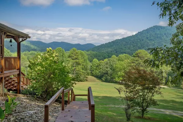 1062 Wilder Hwy, Alpine, TN 38543