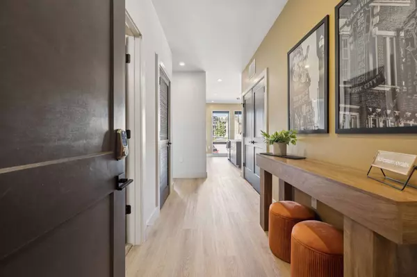 303 31st Ave #N #417, Nashville, TN 37203