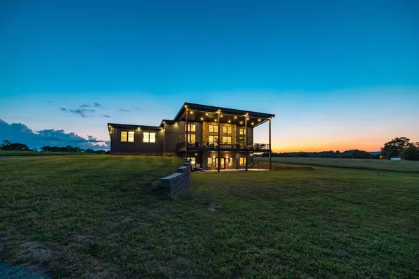 303 S Dry Fork Rd, Gallatin, TN 37066